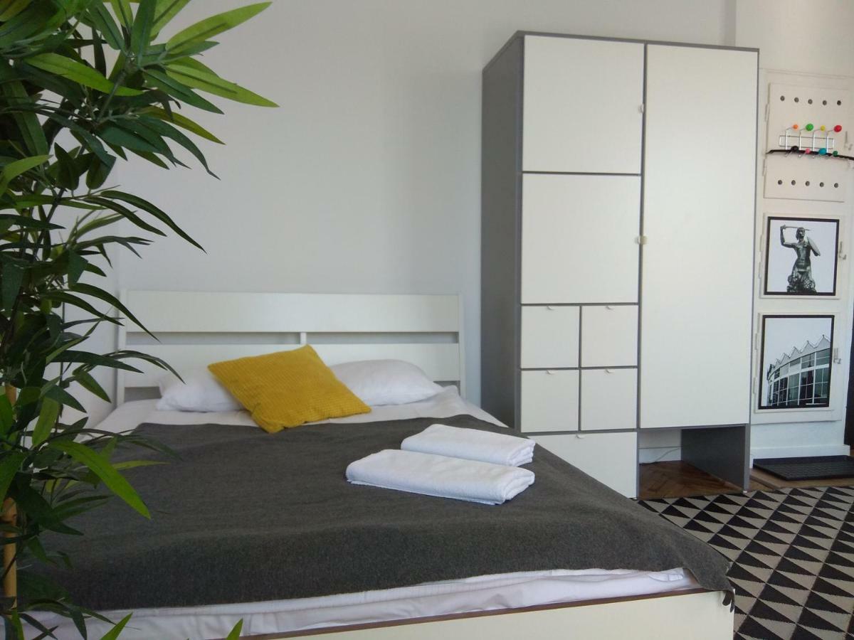 Apartament Przy Rotundzie Warschau Exterior foto